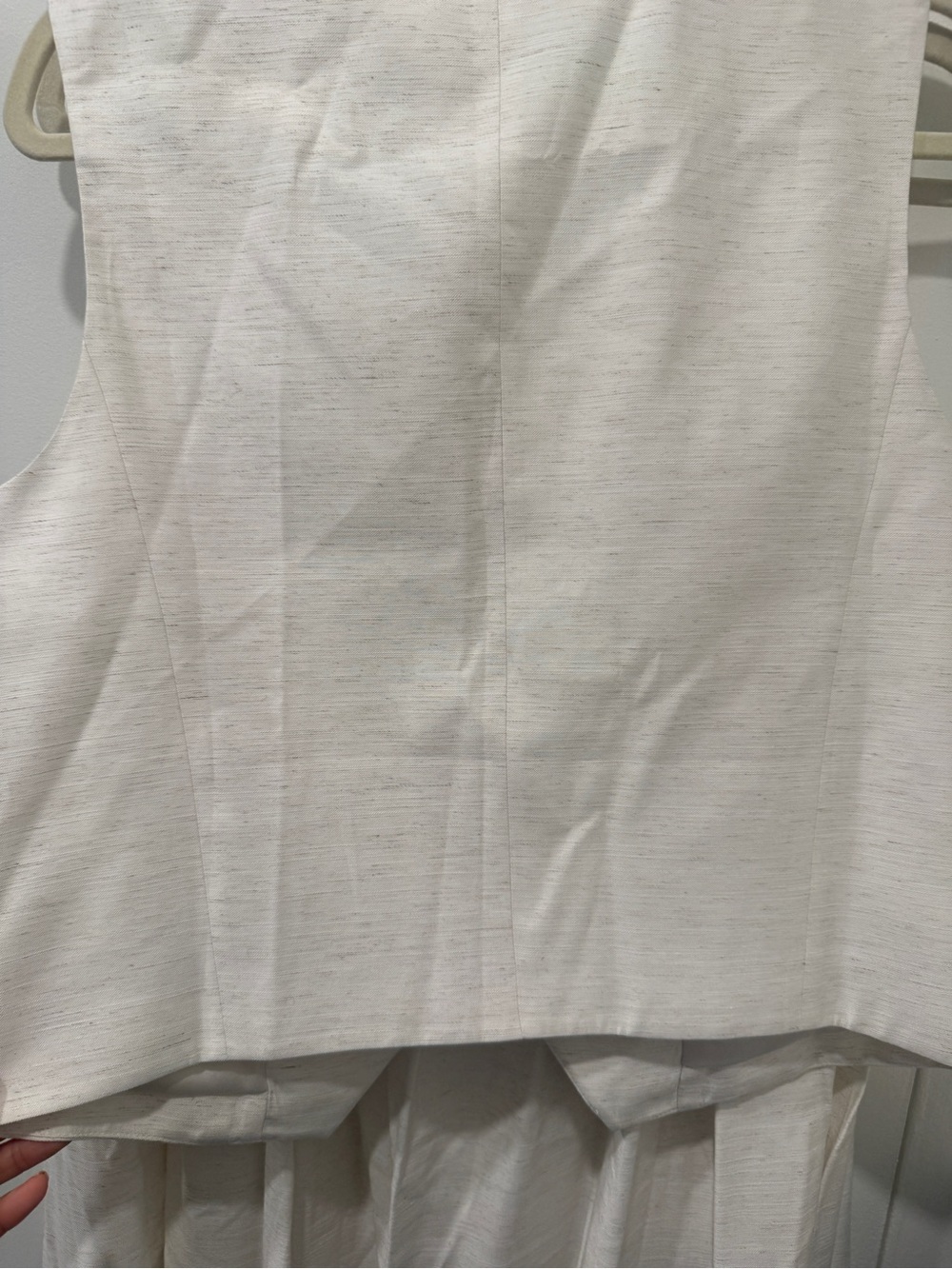 SELFWHO vest + skirt ( shorts for free) - Picture 4 of 7